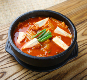 Photo korean style kimuchi nabe hot pot