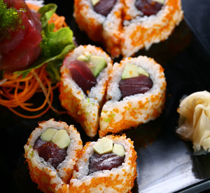 Photo heart shaped sushi