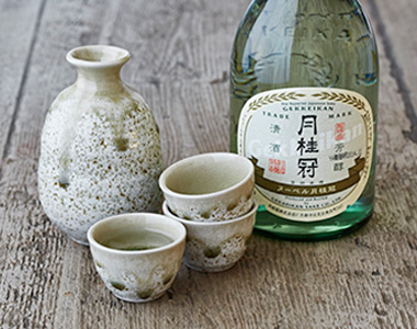 Japanese sake wine 380x300